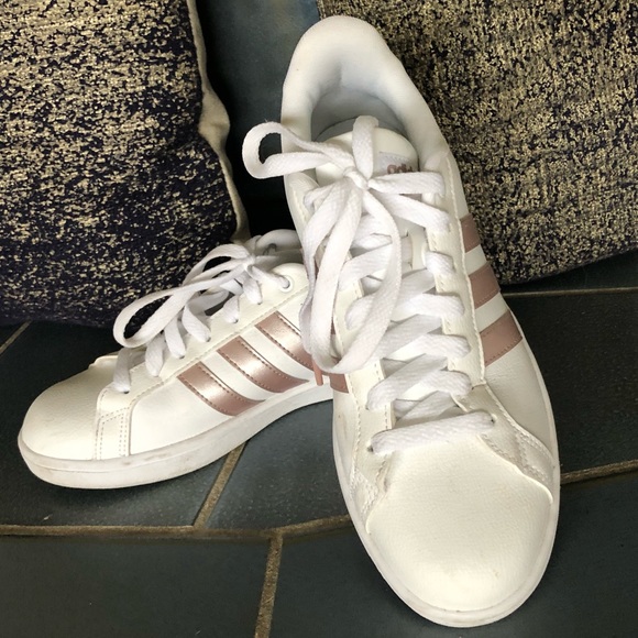 adidas Shoes - Adidas Cloudfoam advantage sneakers 8.5